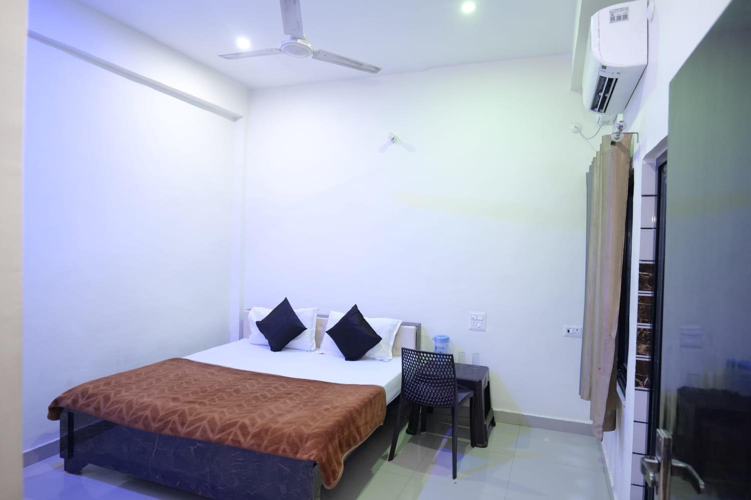 Hotel Jaanvi Orchha Exteriör bild