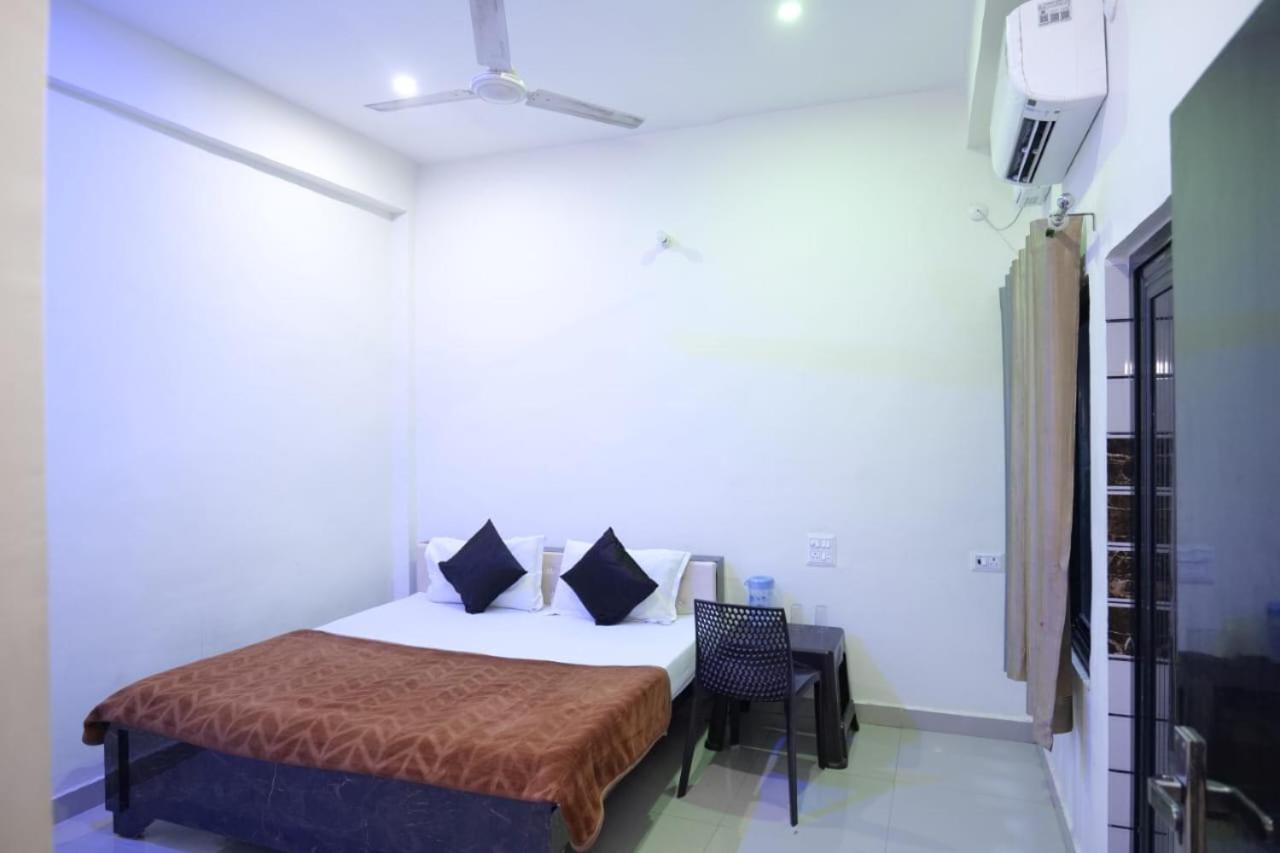 Hotel Jaanvi Orchha Exteriör bild